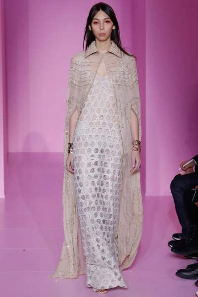 Look 48